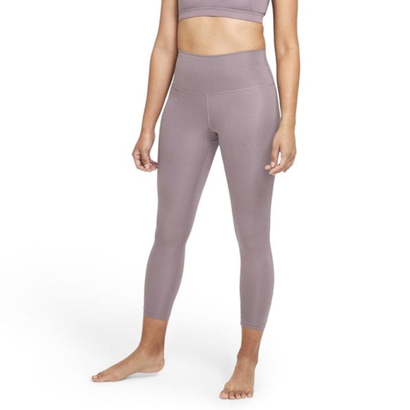 Nike Pants - Nike Yoga 7/8 Leggings
